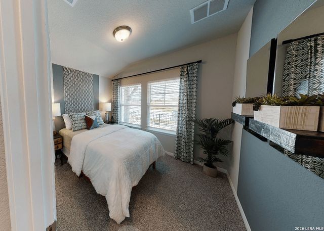 6520 Queen Carol, San Antonio, TX 78239