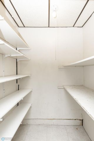 601 10th Street S, Fargo, ND 58103