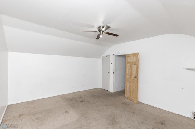 601 10th Street S, Fargo, ND 58103