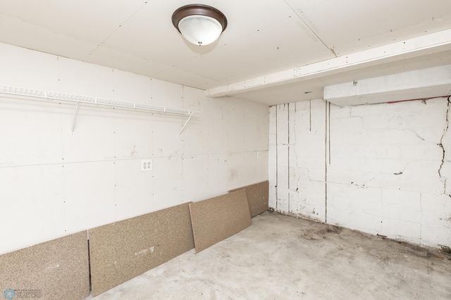 601 10th Street S, Fargo, ND 58103