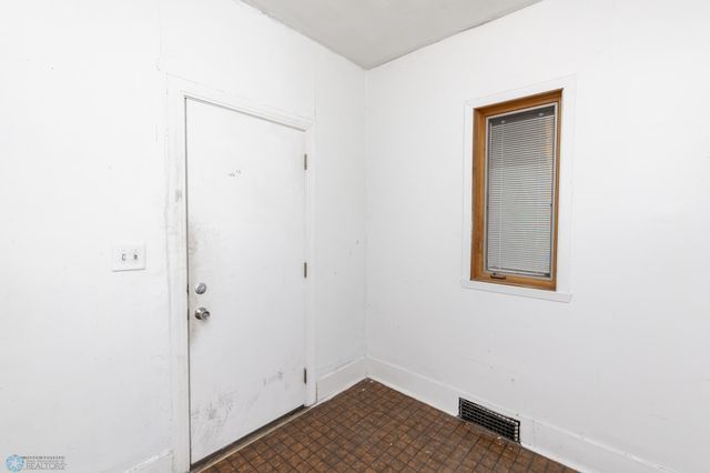 601 10th Street S, Fargo, ND 58103