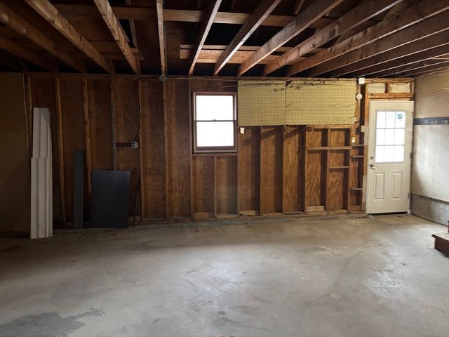 42 Harding Avenue, North Adams, MA 01247