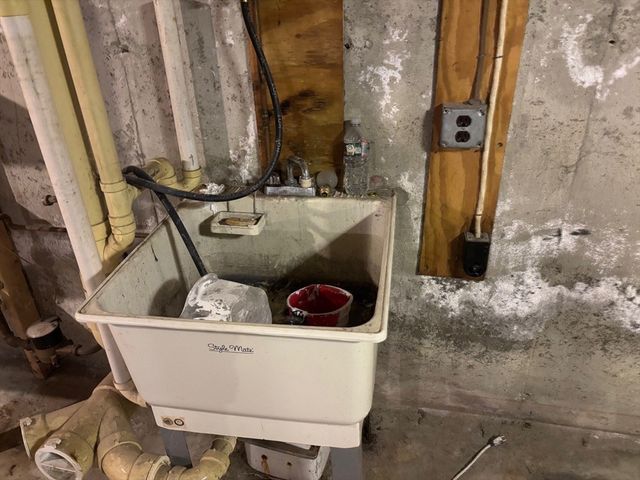 42 Harding Avenue, North Adams, MA 01247