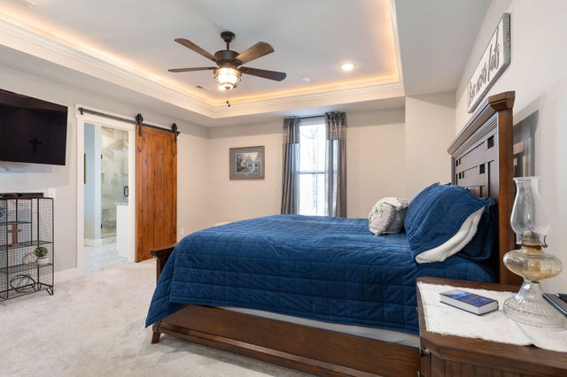 77 Chateau Lane, Branson West, MO 65737