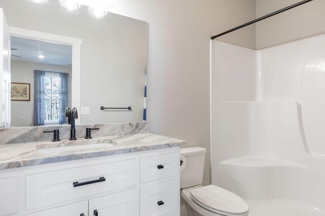 77 Chateau Lane, Branson West, MO 65737