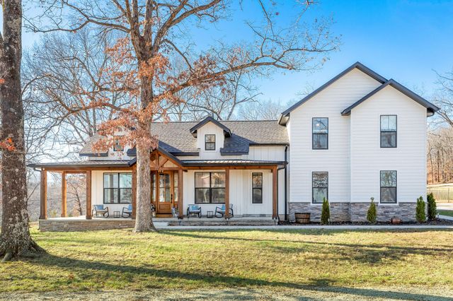 77 Chateau Lane, Branson West, MO 65737