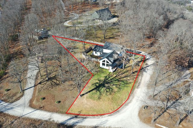 77 Chateau Lane, Branson West, MO 65737