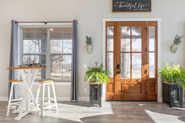 77 Chateau Lane, Branson West, MO 65737