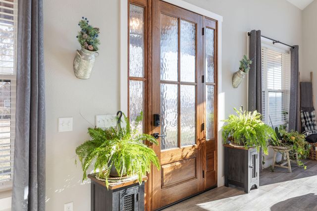 77 Chateau Lane, Branson West, MO 65737