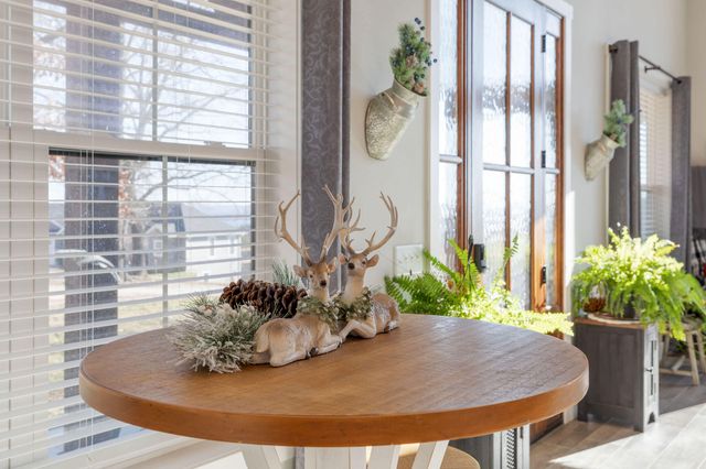 77 Chateau Lane, Branson West, MO 65737