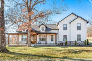 77 Chateau Lane, Branson West, MO 65737
