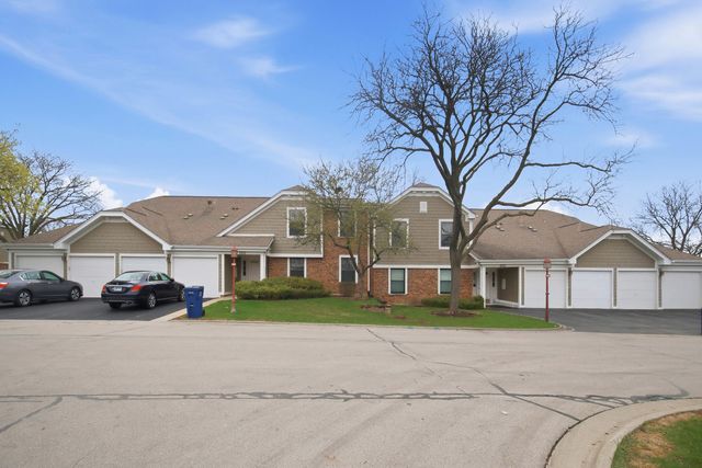 1502 7 Pines Road C2, Schaumburg, IL 60193