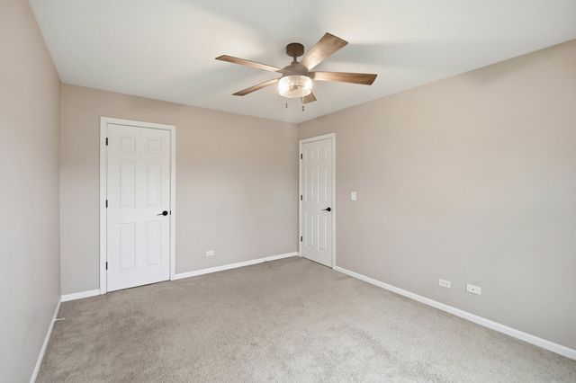 1502 7 Pines Road C2, Schaumburg, IL 60193