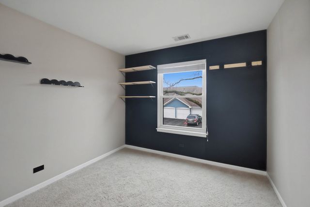 1502 7 Pines Road C2, Schaumburg, IL 60193