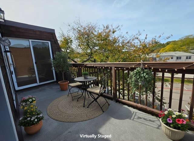 142 Kenrick St 36, Boston, MA 02135