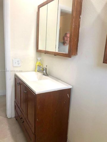 4900 SW 36th Ct, Pembroke Park, FL 33023