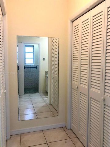 4900 SW 36th Ct, Pembroke Park, FL 33023