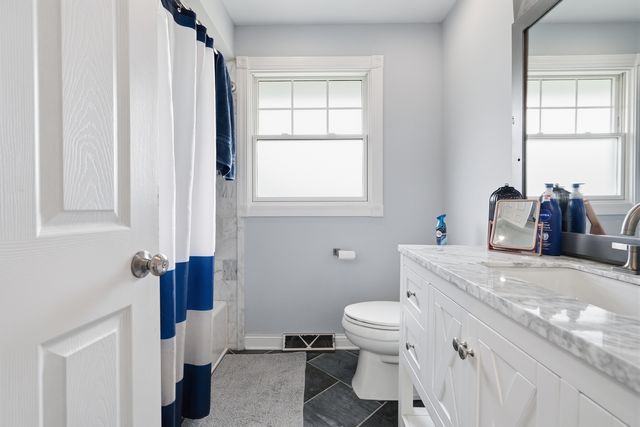 9209 W 147th Street, Orland Park, IL 60462