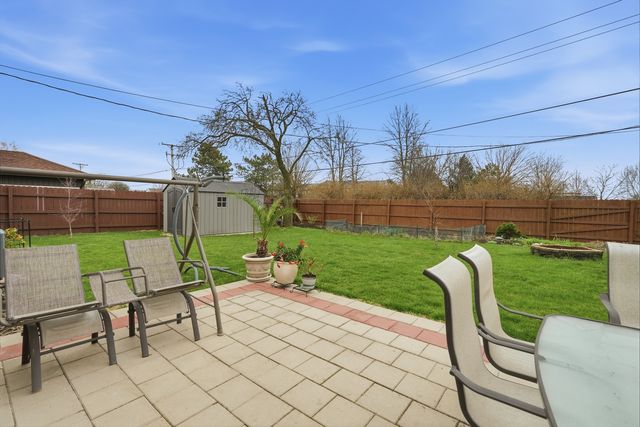 9209 W 147th Street, Orland Park, IL 60462