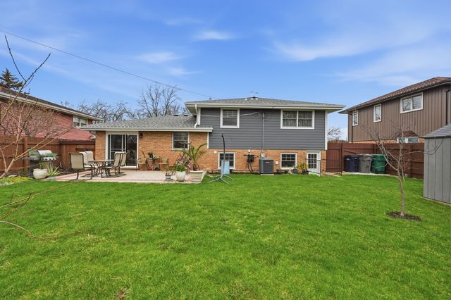 9209 W 147th Street, Orland Park, IL 60462