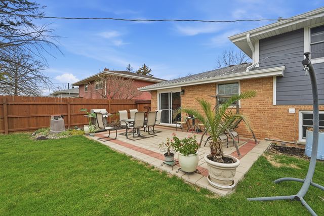 9209 W 147th Street, Orland Park, IL 60462