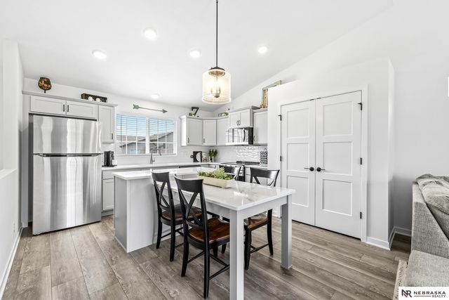 8205 N 174th Avenue, Bennington, NE 68007