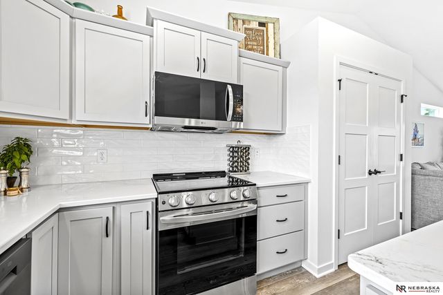 8205 N 174th Avenue, Bennington, NE 68007