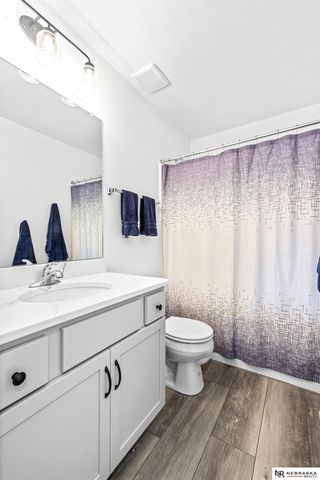 8205 N 174th Avenue, Bennington, NE 68007