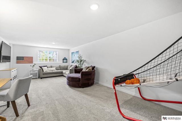 8205 N 174th Avenue, Bennington, NE 68007