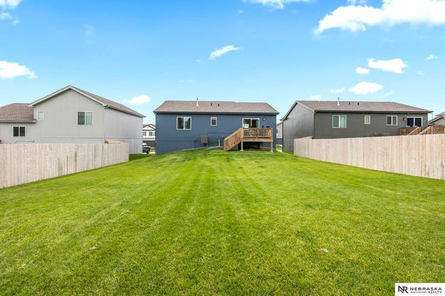 8205 N 174th Avenue, Bennington, NE 68007
