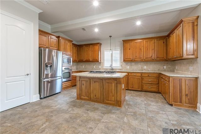 35352 Oak Haven Ave, Geismar, LA 70734