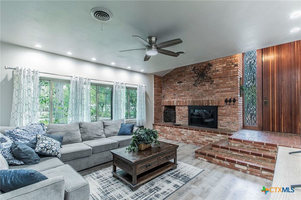2518 Marlandwood Road, Temple, TX 76502
