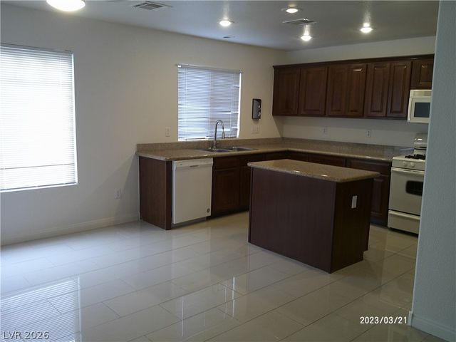 331 FOUNTAIN CROSSING Lane 0, Henderson, NV 89074