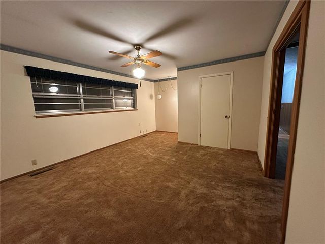 1909 E Davis Street, Weatherford, OK 73096