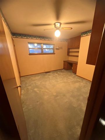 1909 E Davis Street, Weatherford, OK 73096