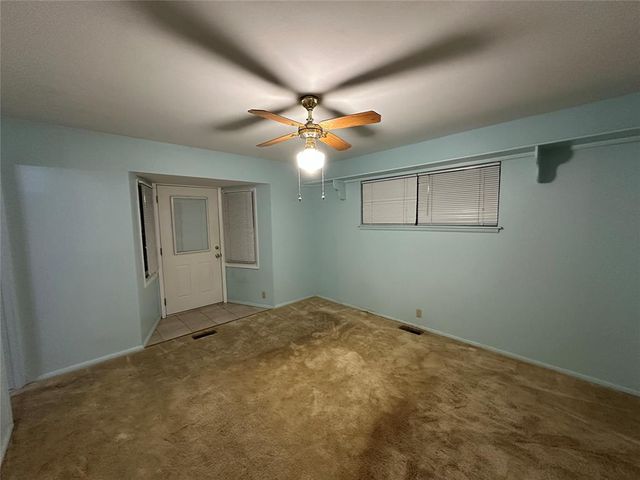 1909 E Davis Street, Weatherford, OK 73096