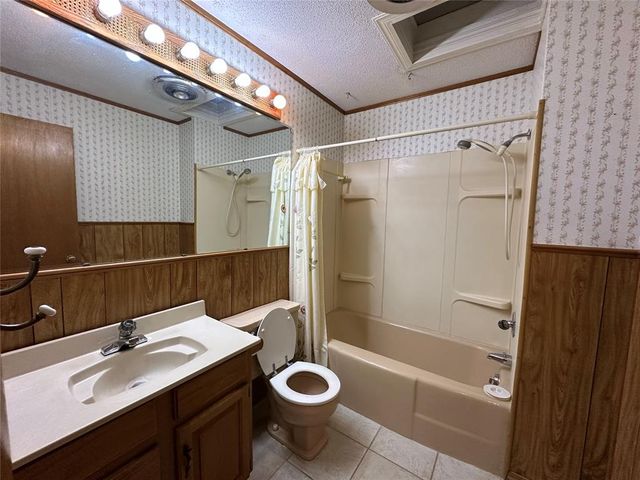 1909 E Davis Street, Weatherford, OK 73096