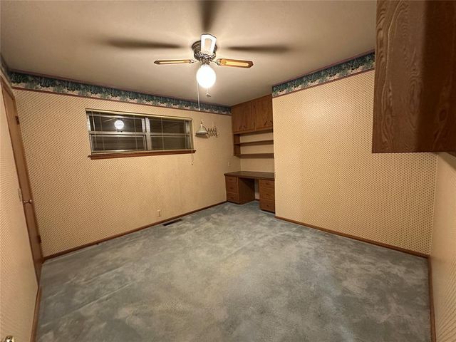 1909 E Davis Street, Weatherford, OK 73096