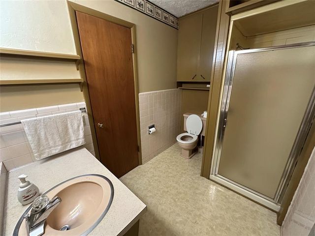 1909 E Davis Street, Weatherford, OK 73096