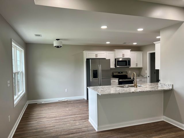 100 Bow Bridge Drive, Berea, KY 40403