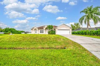 446 SW South Quick Circle, Port St Lucie, FL 34953
