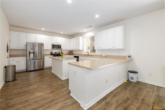 6261 Sparkling Cove Lane, Buford, GA 30518