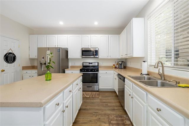 6261 Sparkling Cove Lane, Buford, GA 30518
