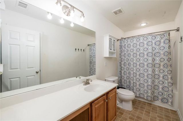 6261 Sparkling Cove Lane, Buford, GA 30518