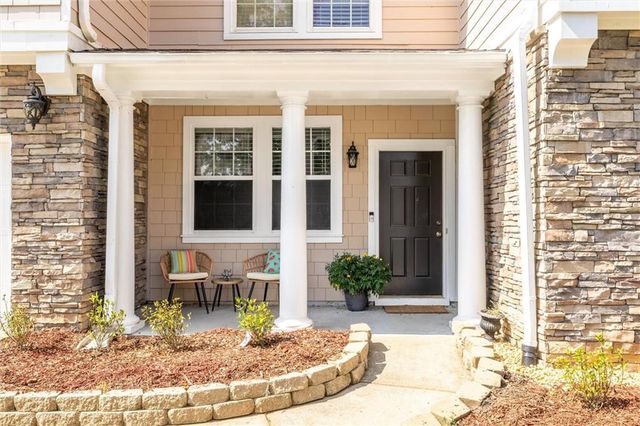 6261 Sparkling Cove Lane, Buford, GA 30518