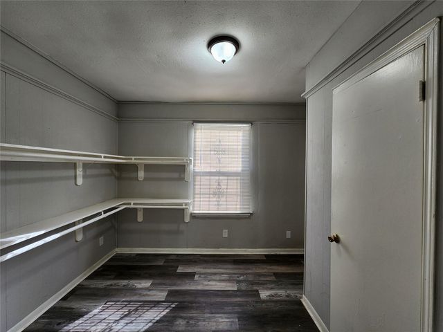 7937 Oak Knoll Lane, Houston, TX 77028