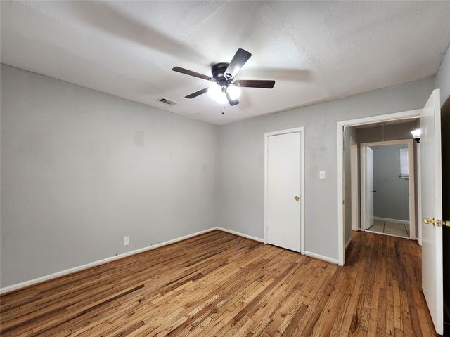 7937 Oak Knoll Lane, Houston, TX 77028