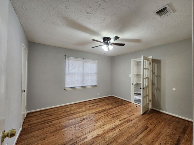 7937 Oak Knoll Lane, Houston, TX 77028