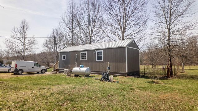 2725 County Road 1990, Willow Springs, MO 65793
