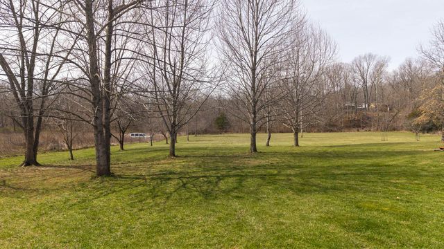 2725 County Road 1990, Willow Springs, MO 65793